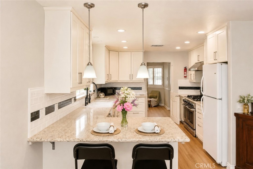12041 186th Street Property Photo 4