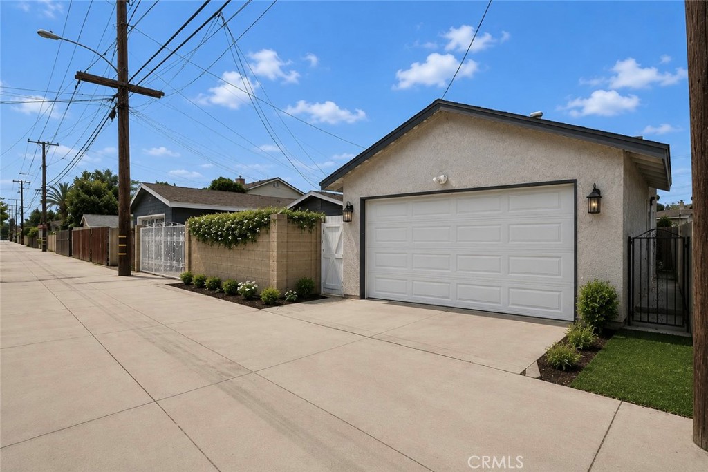 12041 186th Street Property Photo 24