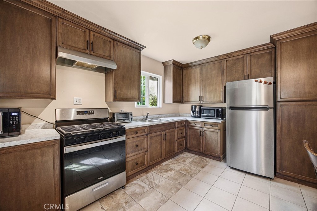 3515 Ross Property Photo 8