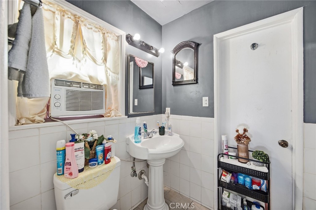 3515 Ross Property Photo 15