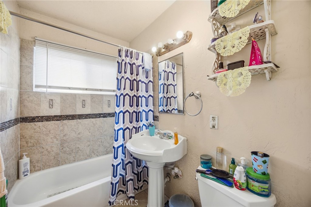 3515 Ross Property Photo 17
