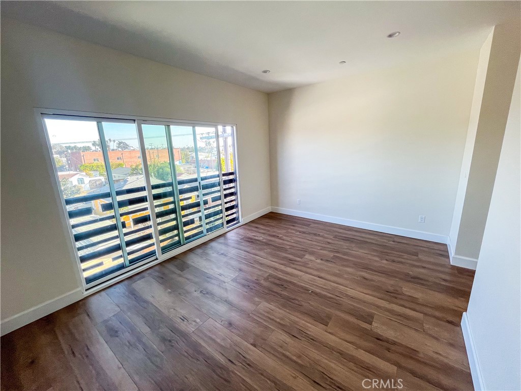1816 1 S Hauser Boulevard Property Photo 4