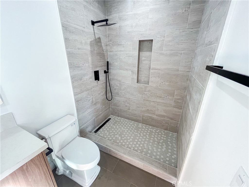 1816 1 S Hauser Boulevard Property Photo 11