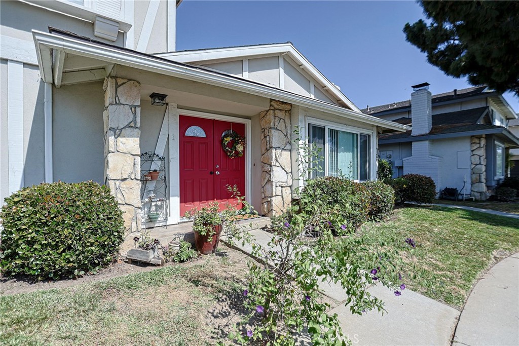 17882 Baron Circle Property Photo 3