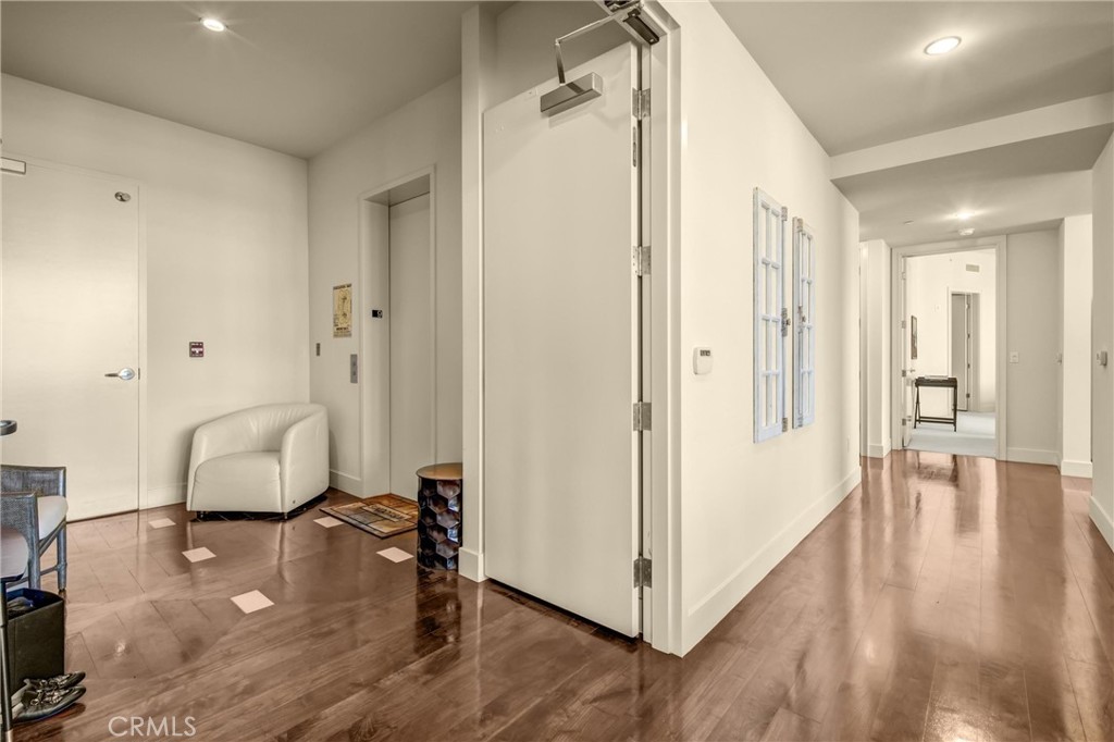 10776 Wilshire Boulevard 901 Property Photo 15