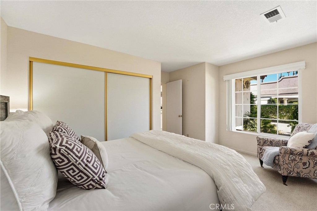 128 Desert Falls Drive E Property Photo 23