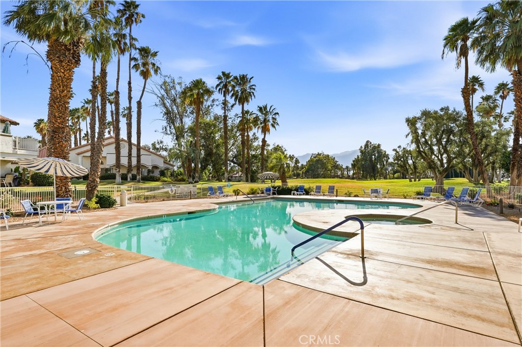 128 Desert Falls Drive E Property Photo 44