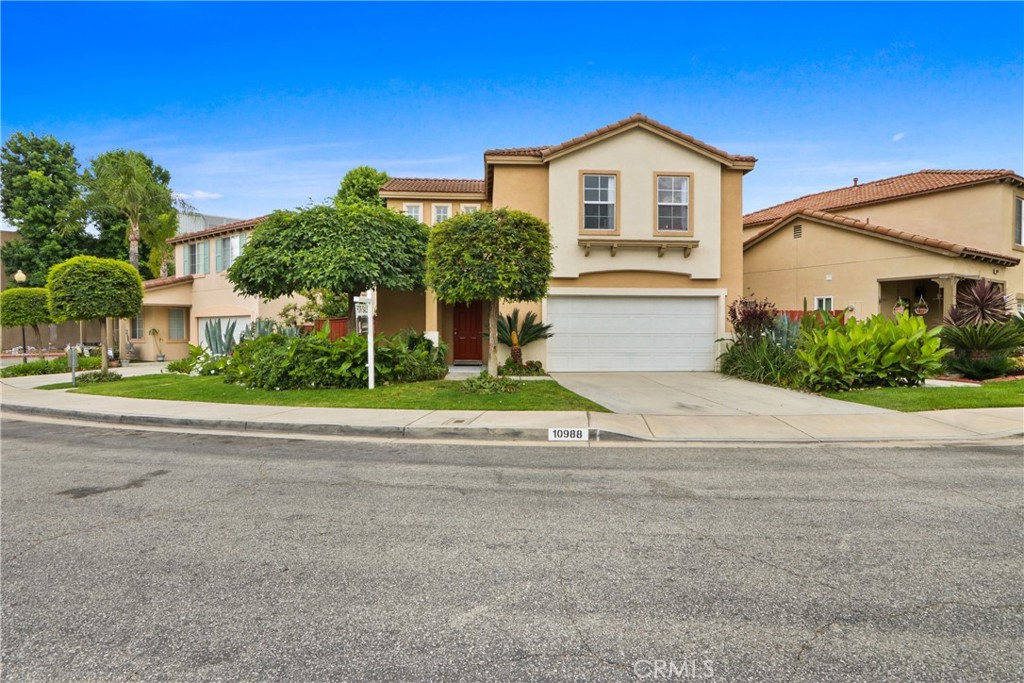 10988 Las Flores Property Photo 1