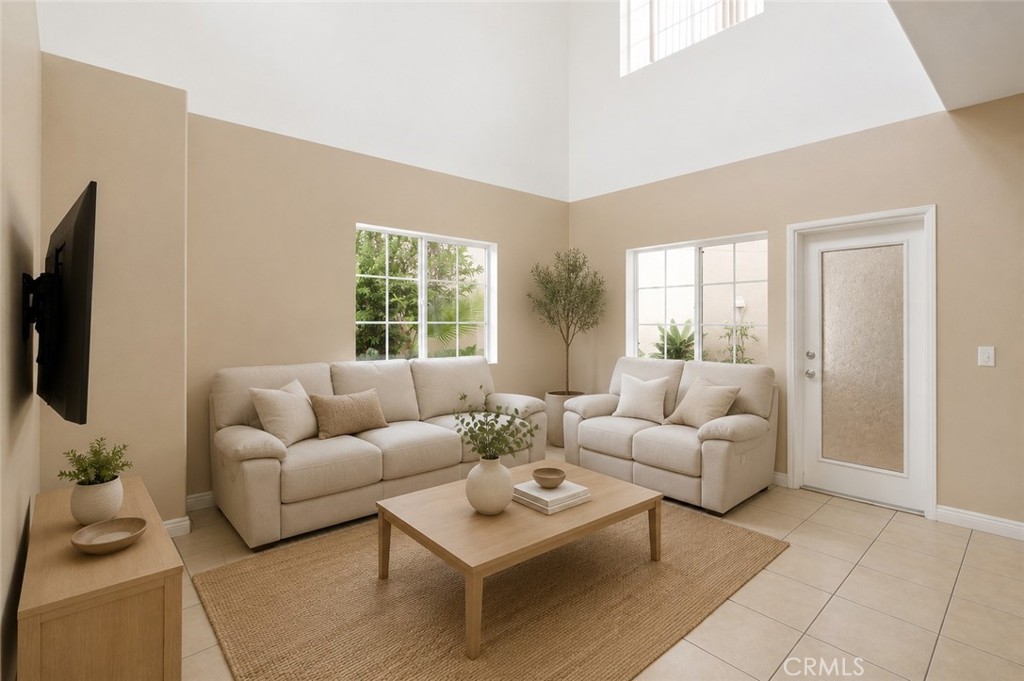 10988 Las Flores Property Photo 7