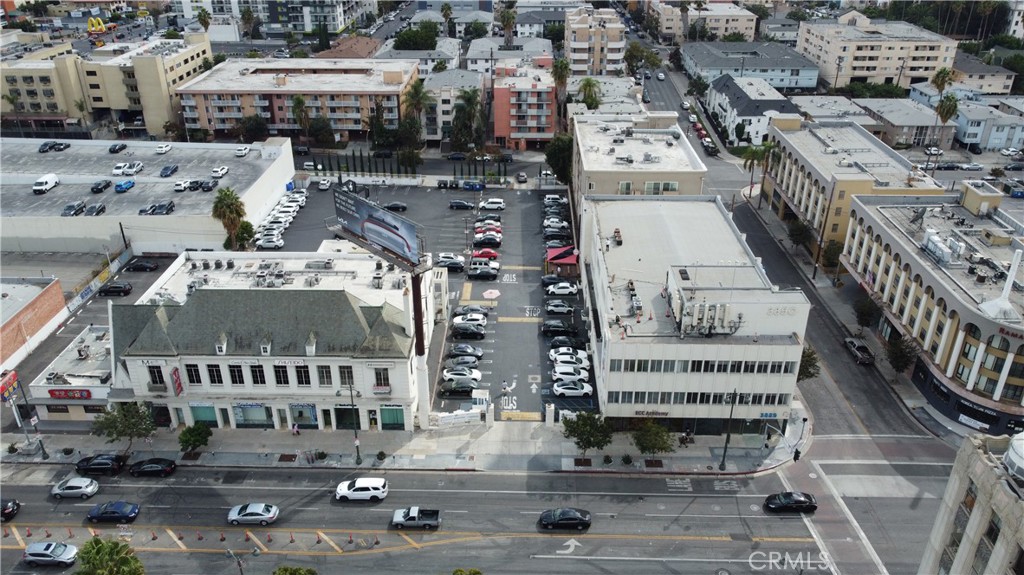 3832 Wilshire Boulevard 104 Property Photo 3