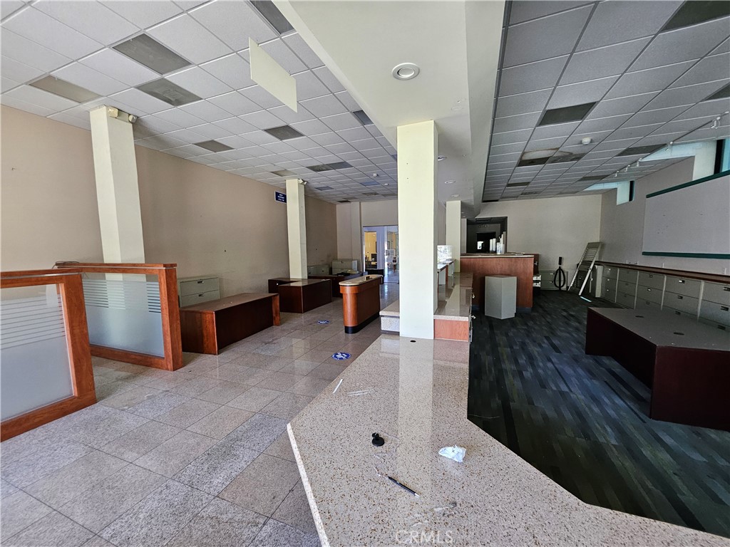 3832 Wilshire Boulevard 104 Property Photo 14