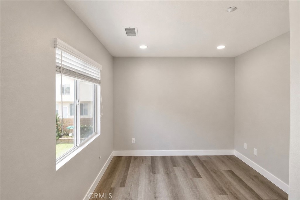 562 Condor Avenue Property Photo 11