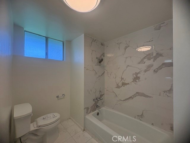 4222 W 156th Property Photo 11