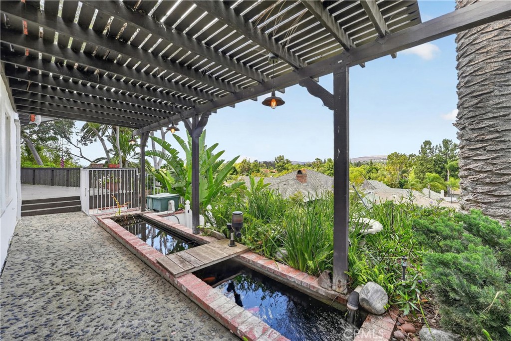 5211 Eureka Property Photo 7