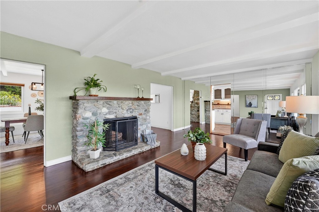 5211 Eureka Property Photo 9
