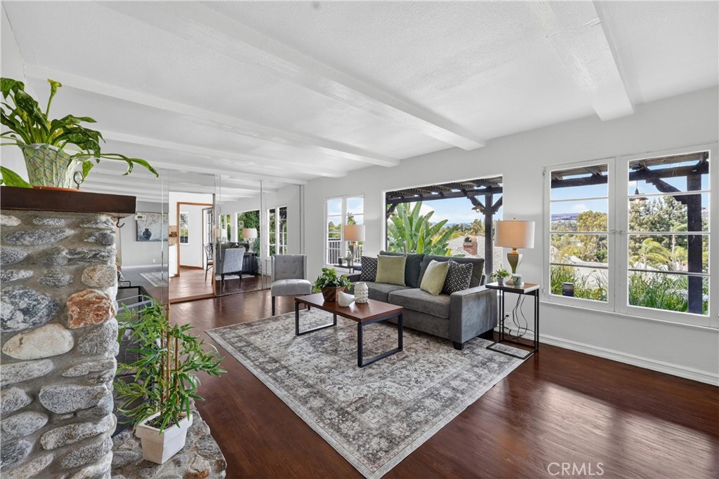 5211 Eureka Property Photo 10