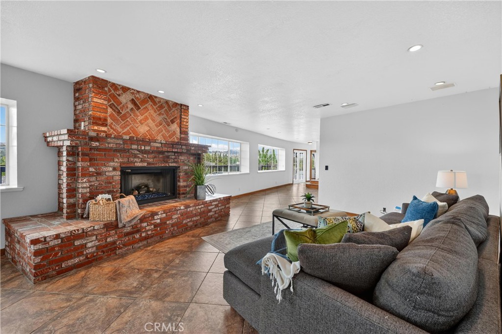 5211 Eureka Property Photo 23