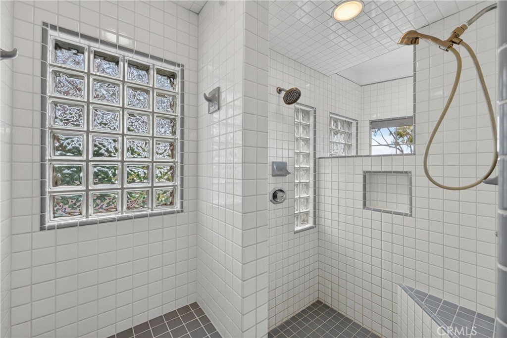 5211 Eureka Property Photo 35