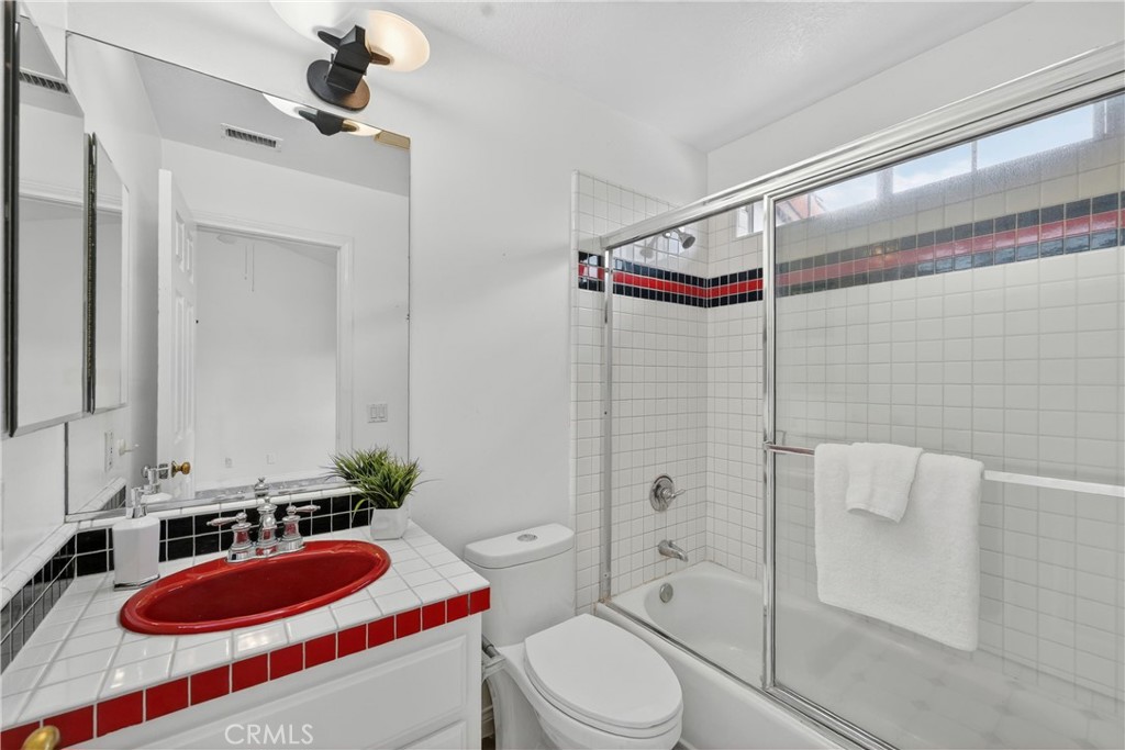 5211 Eureka Property Photo 41