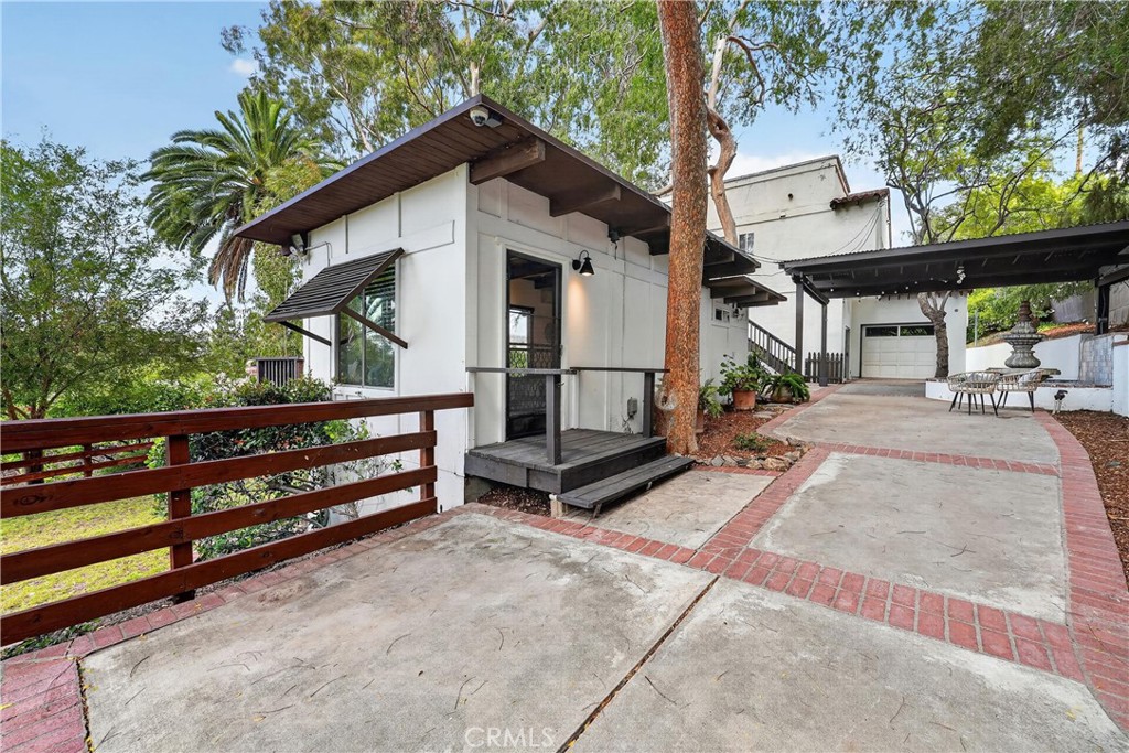 5211 Eureka Property Photo 45