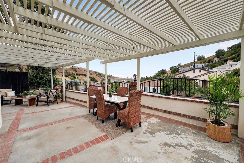 4419 Radium Property Photo 30