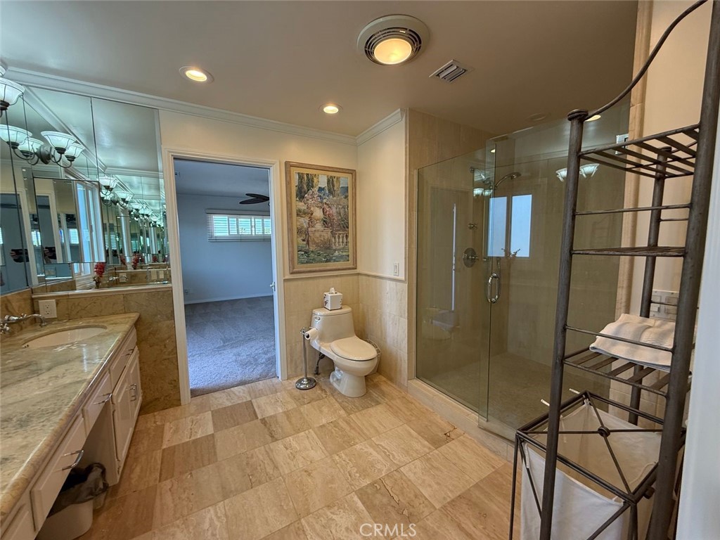 5290 E El Roble 1/2 Property Photo 16
