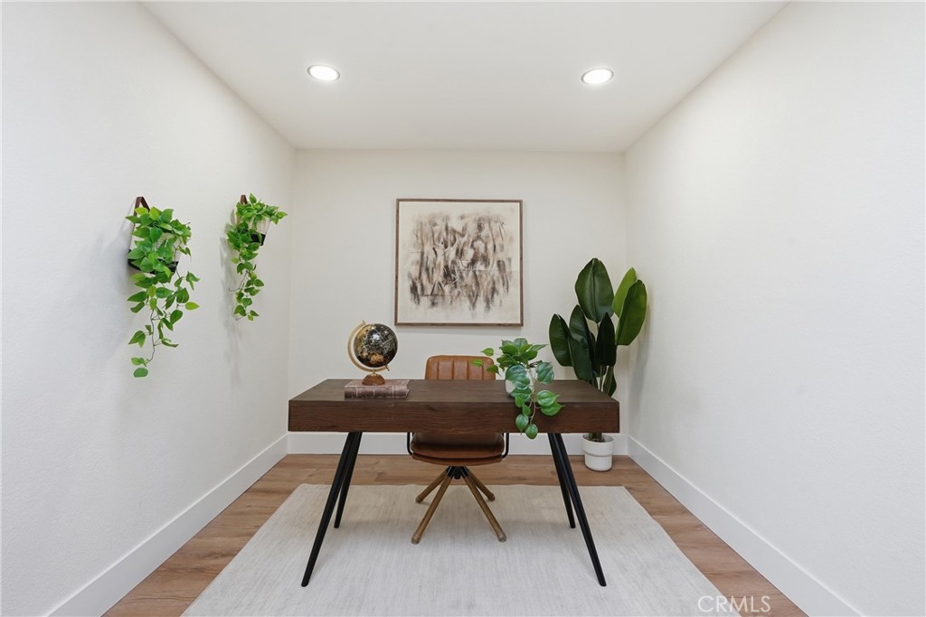 23592 Villena Property Photo 11