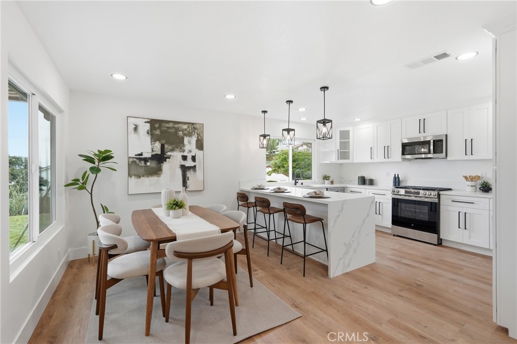 23592 Villena Property Photo 14