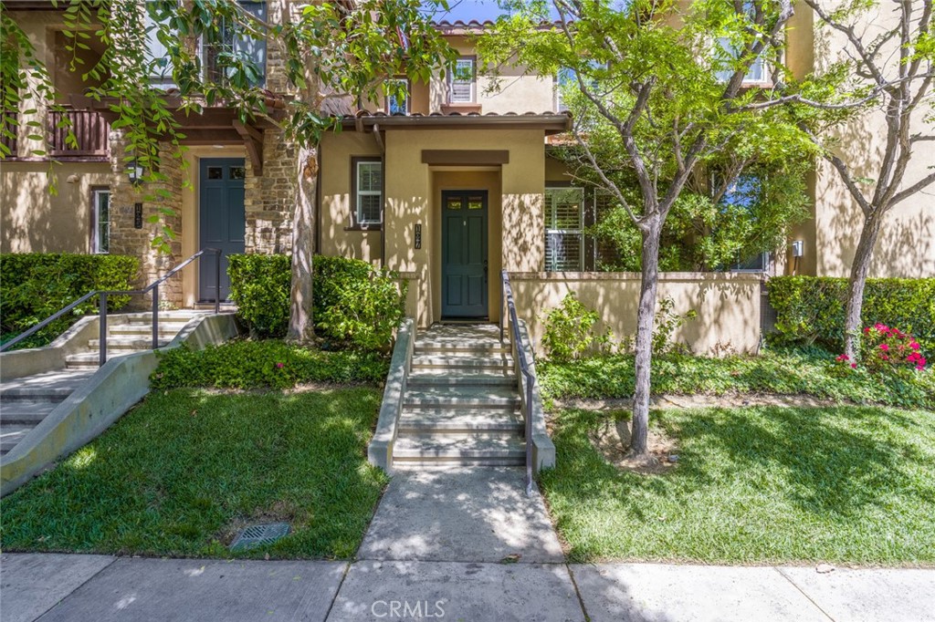 127 Jadestone Property Photo 1