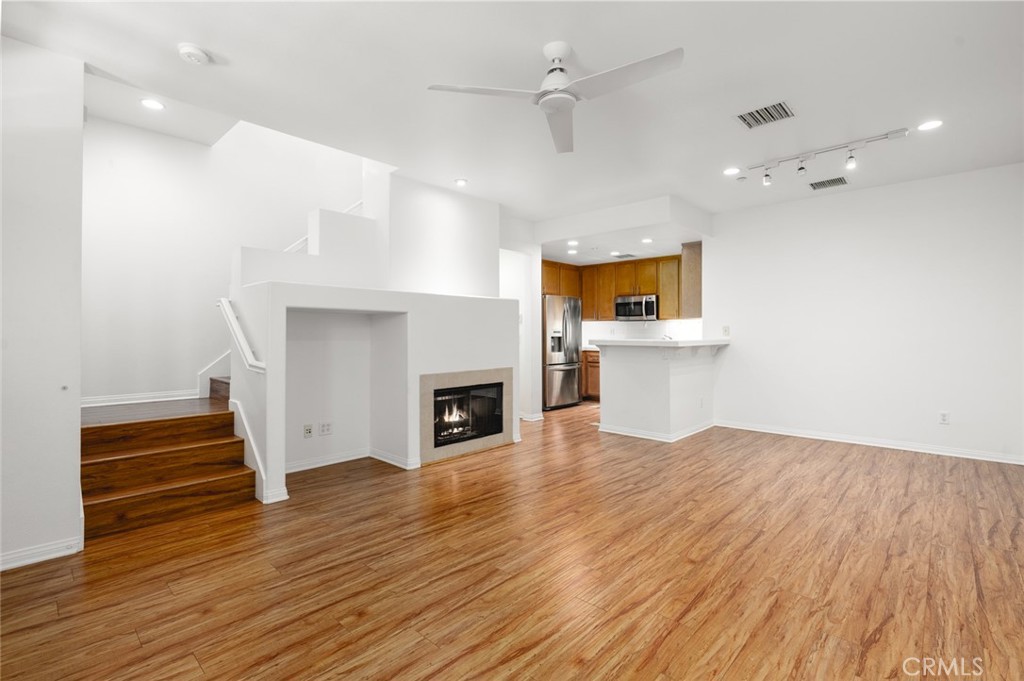 127 Jadestone Property Photo 4