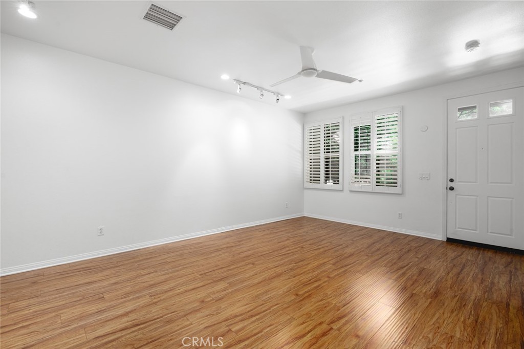 127 Jadestone Property Photo 9