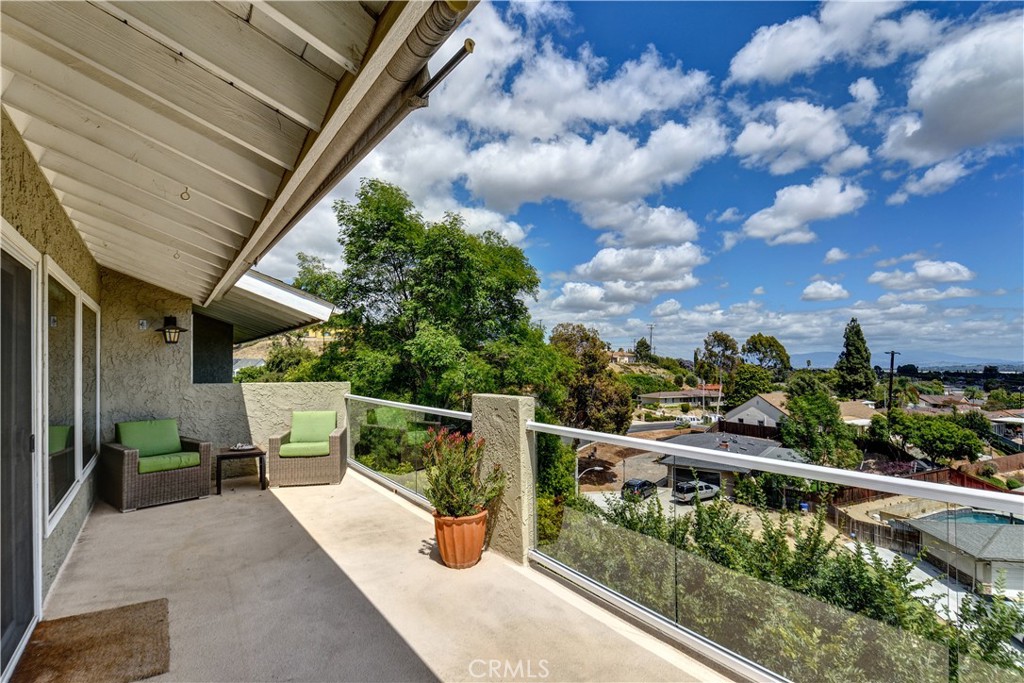 16628 Monte Oro Property Photo 8