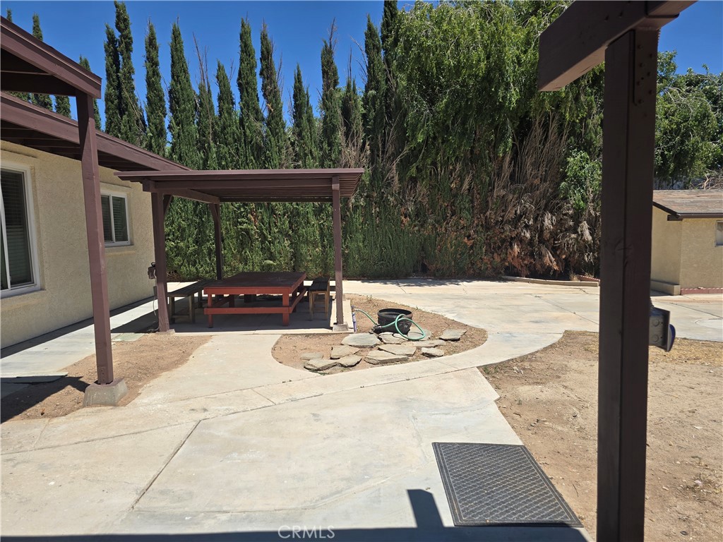 7215 Lyons 3 Property Photo 4