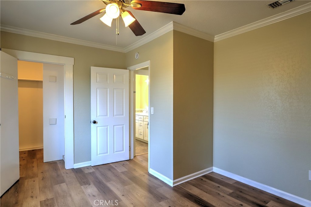 811 E Chapman Property Photo 22