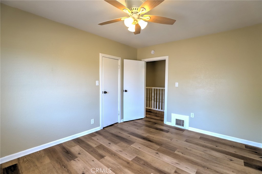 811 E Chapman Property Photo 26