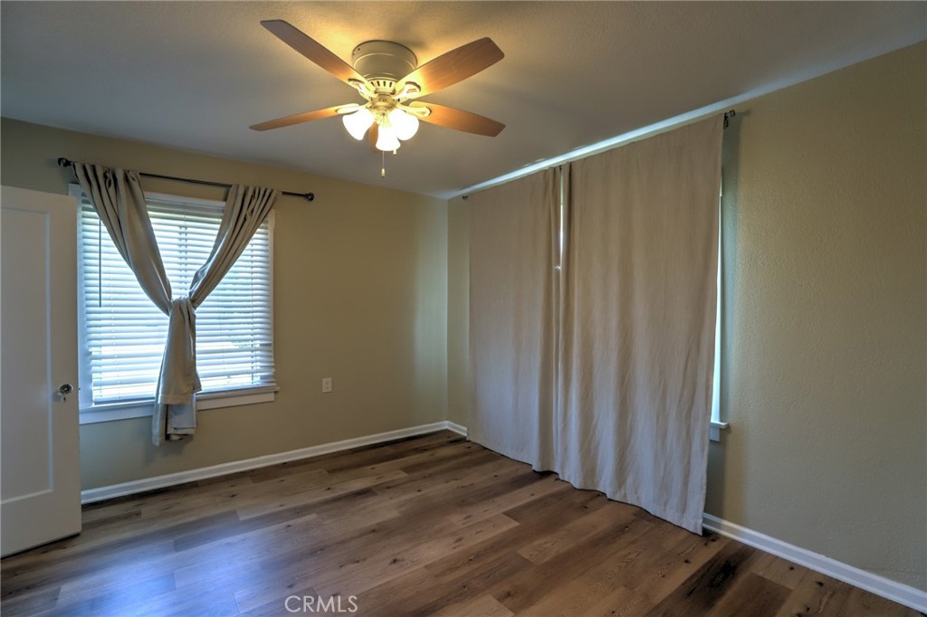811 E Chapman Property Photo 29