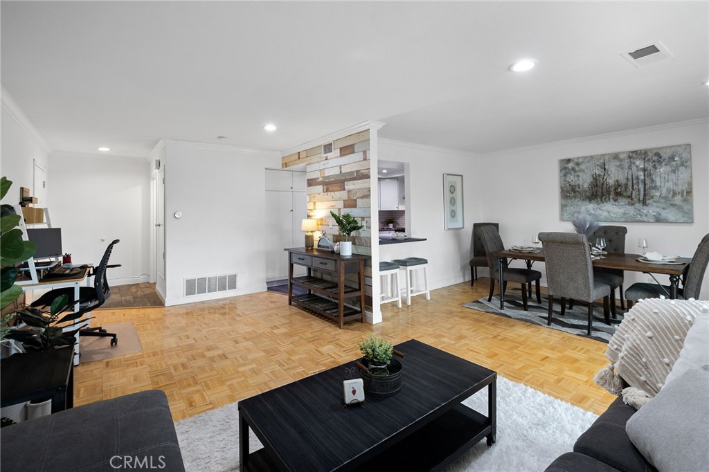 1117 Rosecrans Avenue 15a Property Photo 6