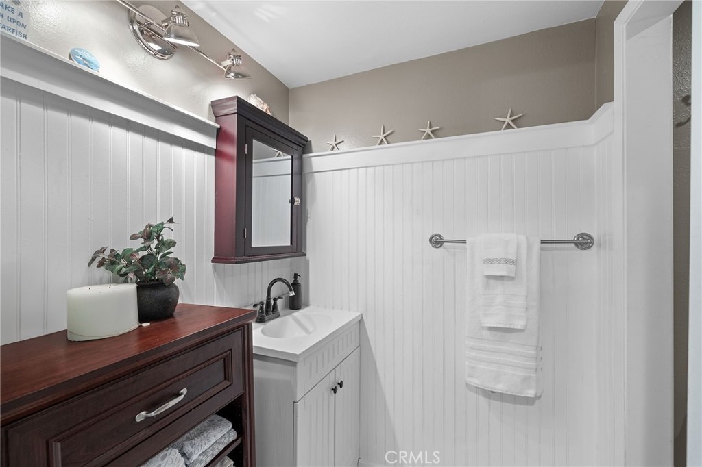 1117 Rosecrans Avenue 15a Property Photo 19