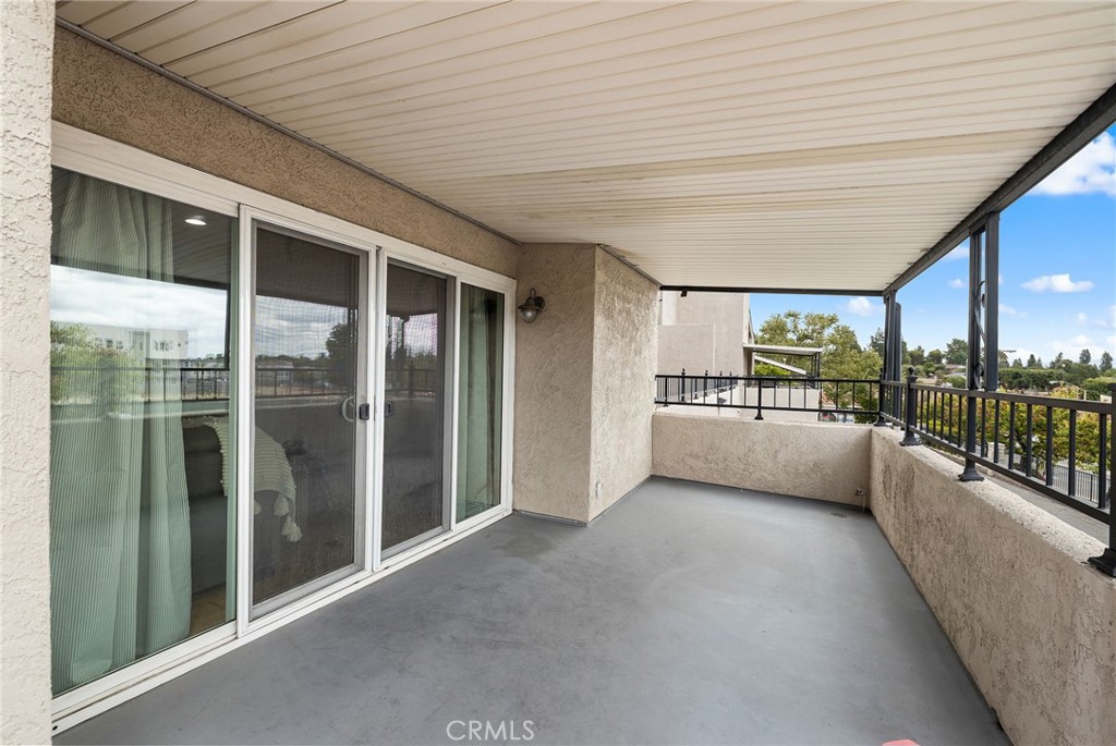 1117 Rosecrans Avenue 15a Property Photo 22
