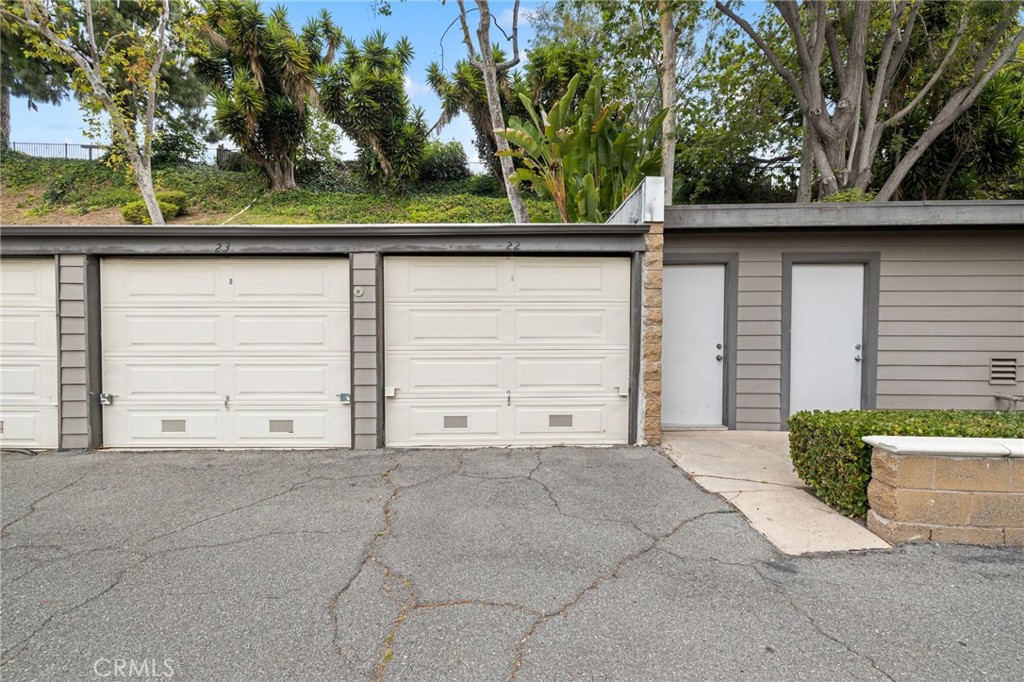 1117 Rosecrans Avenue 15a Property Photo 25