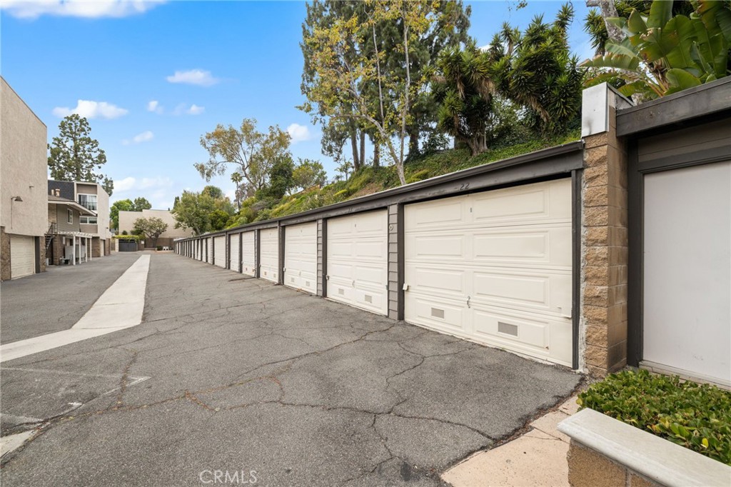 1117 Rosecrans Avenue 15a Property Photo 26