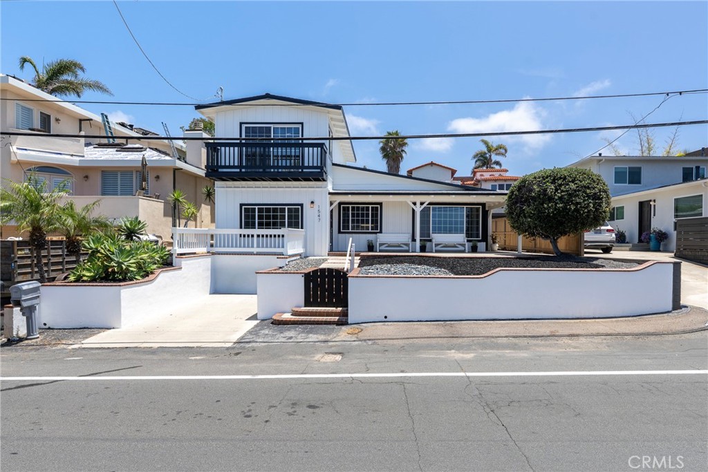 1547 Neptune Property Photo 10
