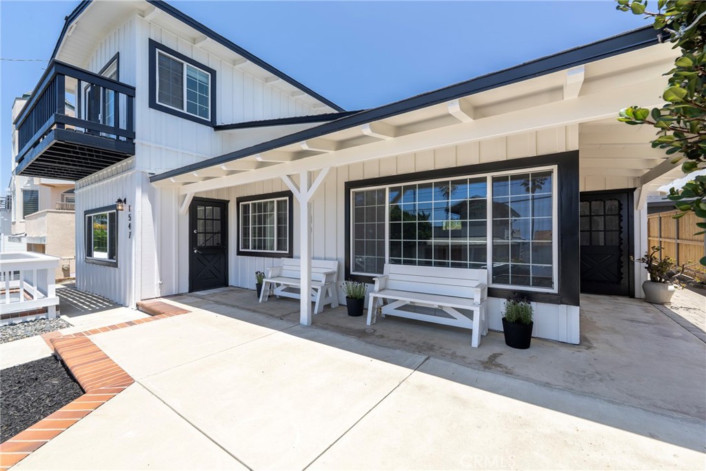 1547 Neptune Property Photo 14