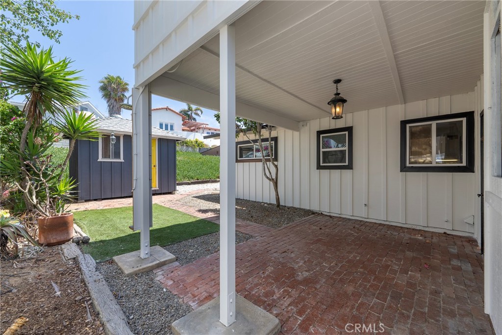 1547 Neptune Property Photo 16