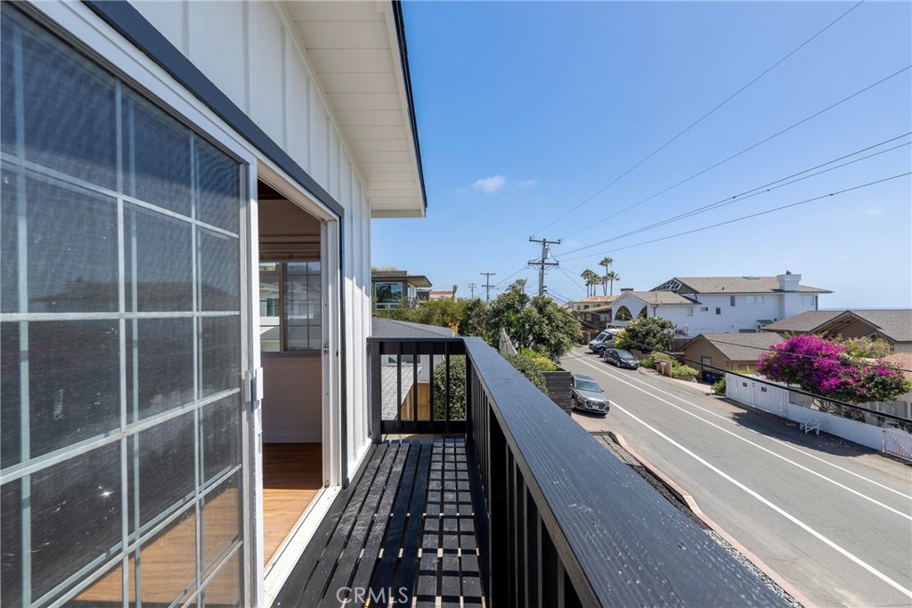 1547 Neptune Property Photo 23