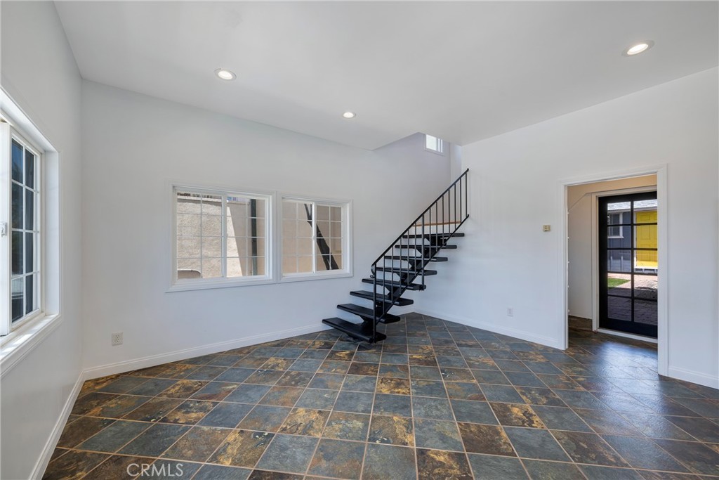 1547 Neptune Property Photo 26