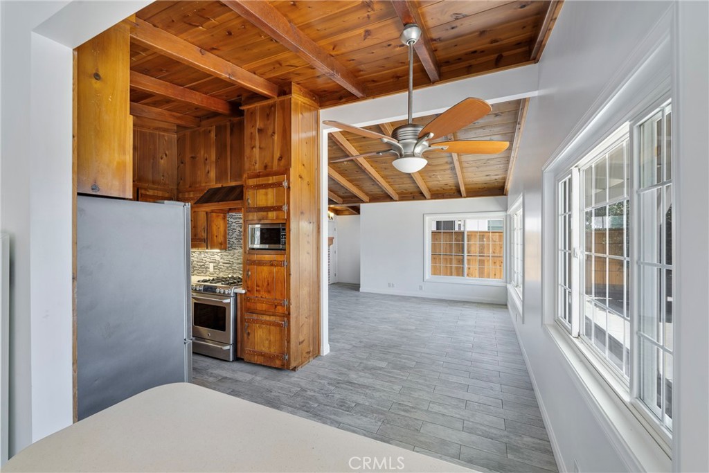 1547 Neptune Property Photo 30