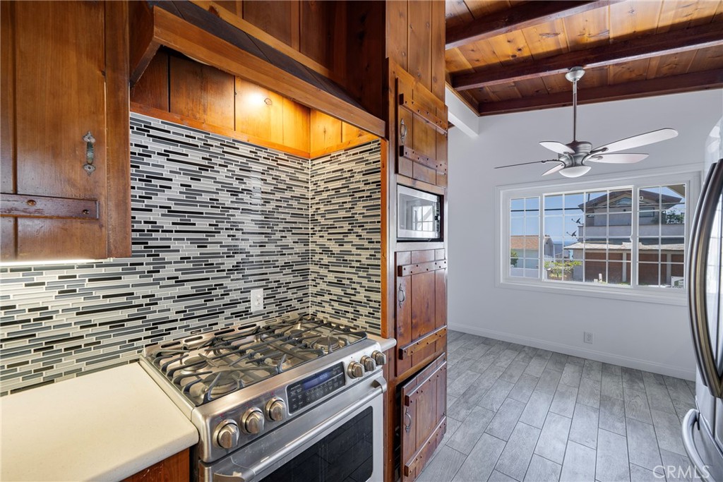 1547 Neptune Property Photo 35