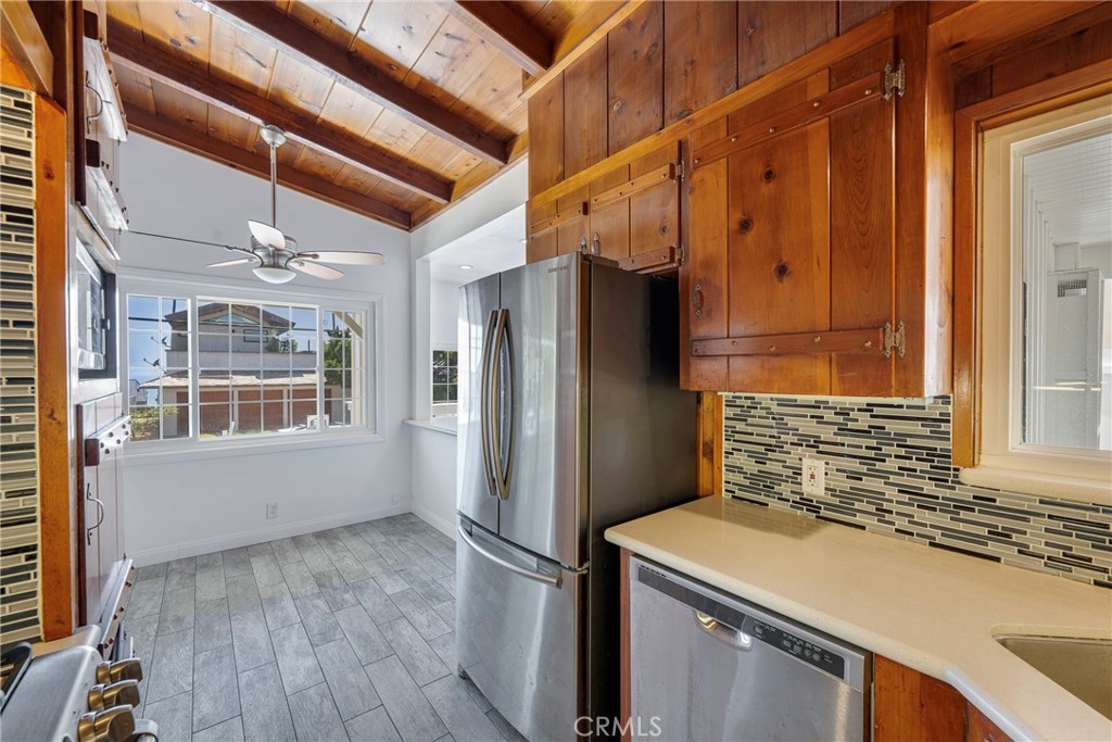 1547 Neptune Property Photo 36