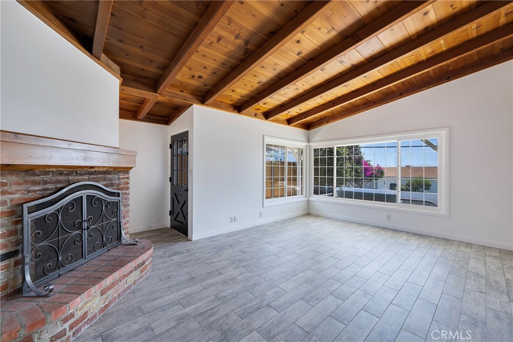 1547 Neptune Property Photo 40